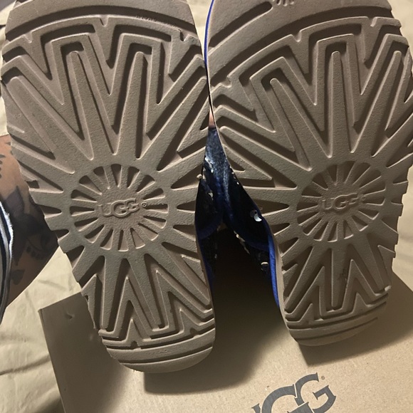 SEQUENCE UGG’s - Picture 3 of 4